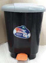 Lixeira com pedal 21Litros - Arqplást - Arqplast