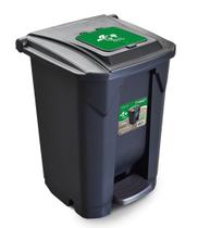 Lixeira Com pedal 60 litros e Tampa Click Lixeira Com pedal 60 litros e Tampa Click