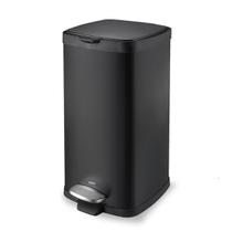 Lixeira com Pedal Balde Frame em Aço Carbono 20L Preto 3066/100 Brinox Lixeira com Pedal Balde Frame em Aço Carbono 20L Preto 3066/100 Brinox