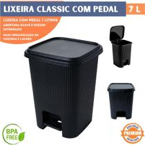 Lixeira com Pedal Classic 7L Plasútil Preta Banheiro Cozinha Compacta Resistente
