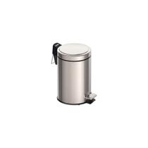 Lixeira com Pedal Tramontina Brasil em Aço Inox com Acabamento Polido e Balde Interno Lixeira com Pedal Tramontina Brasil em Aço Inox com Acabamento Polido e Balde Interno