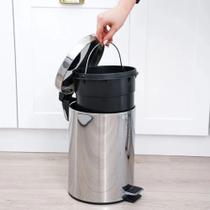 Lixeira de Pedal Inox 5L Durabilidade e Higiene para Sua Casa