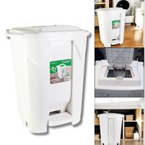 Lixeira Grande Tonel Com Pedal e Rodas Branca de 60 Litros