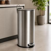 Lixeira Inox 30 Litros Com Pedal e Balde Interno Aço Inox Loop