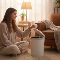 Lixeira Inteligente Automática Redonda 10 Litros Branca Sensor Movimento Tampa Vedação Lixeira Inteligente Automática Redonda 10 Litros Branca Sensor Movimento Tampa Vedação