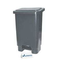 Lixeira plastica super resistente com pedal 50lts Lixeira plastica super resistente com pedal 50lts