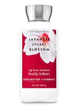 Loção corporal Bath & Body Works Signature Japanese Cherry 240 ml