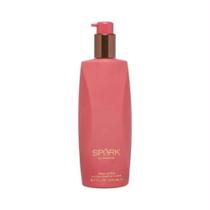 Loção corporal Liz Claiborne Spark para mulheres 200ml