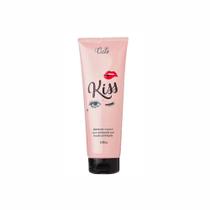Loção Hidratante Kiss 240ml com Notas de Cassis, Amêndoa, Rosa e Jasmim