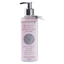 Loção Perfumada Des Corporal Lamour De Soi 300ml Dani Fernandes Loção Perfumada Des Corporal Lamour De Soi 300ml Dani Fernandes