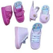 Lote com 3 pares de botinhas menina número 18 Lote com 3 pares de botinhas menina número 18