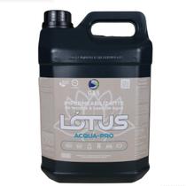 Lotus Acqua-Pro 5L: Impermeabilizante Profissional Base Água para Tecidos e Estofados, Antimanhas e Baixo Odor Lotus Acqua-Pro 5L: Impermeabilizante Profissional Base Água para Tecidos e Estofados, Antimanhas e Baixo Odor
