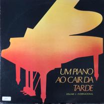 Lp Um Piano Ao Cair Da Tarde Volume 2 Internacional 1979 discos