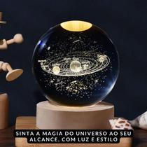 Luminária 3D Planetária Sistema Solar em Esfera de Cristal com Base de Madeira Universo Abajur LED USB