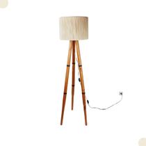 Luminária Abajur Piso Tripé Madeira Eucalipto Bivolt Cupula Sisal Acabamento Manual Sofisticado Luminária Abajur Piso Tripé Madeira Eucalipto Bivolt Cupula Sisal Acabamento Manual Sofisticado