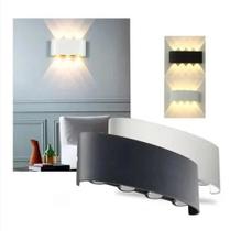 Luminaria Arandela 6 Leds Meia Lua 9w Bivolt externa preta Luminaria Arandela 6 Leds Meia Lua 9w Bivolt externa preta