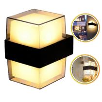 Luminária Arandela Led Luxo 10w Branco Quente Elegante Padrão Premium Bivolt 65BD5010Q Luminária Arandela Led Luxo 10w Branco Quente Elegante Padrão Premium Bivolt 65BD5010Q