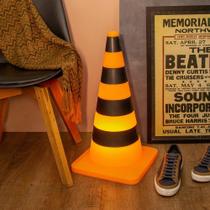 Luminária cone de trânsito laranja