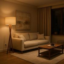 Luminária De Chão Bella Com Cúpula E Pés De Madeira Retrô Palha