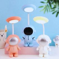 Luminária De Mesa Astronauta Recarregável Usb Led Portátil Cúpula
