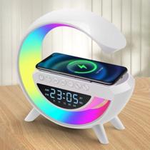 Luminária de Mesa G com Relógio Atmosphere Smart 3 em 1 com Caixa de Som Bluetooth e Carregador Sem Fio Luminária de Mesa G com Relógio Atmosphere Smart 3 em 1 com Caixa de Som Bluetooth e Carregador Sem Fio