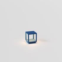 Luminária de Mesa Mini Greta Interlight Portátil LED Azul-Indigo Luminária de Mesa Mini Greta Interlight Portátil LED Azul-Indigo