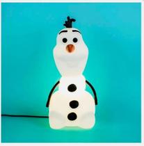 Luminária De Mesa Olaf Frozen Disney Abajur Bivolt 3D Led Menino Menina Decorativa Casa Sala Quarto Escritório Rack Estante Aparador Enfeite