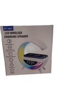 Luminária de Mesa Rgb Caixa De Som Carregador Por Indução Despertador Rádio Relógio Formato G