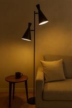 Luminária de Piso Jacoba com Cúpula Dupla Articulada e Design Moderno Luminária de Piso Jacoba com Cúpula Dupla Articulada e Design Moderno