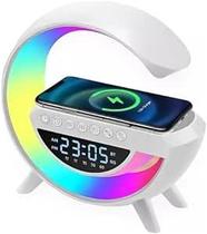 Luminária Despertador Multifuncional Formato G de mesa Relógio Bluetooth Carregador Carregamento Indução RGB Caixa de Som Rádio