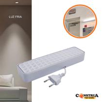 Luminária Emergência 5w 60 Leds Recarregável 6500k 110v/220v