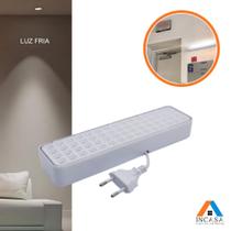 Luminária Emergência 5w 60 Leds Recarregável 6500k 110v/220v Luminária Emergência 5w 60 Leds Recarregável 6500k 110v/220v