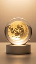 Luminária Esfera Cristal Lua 8cm Base Madeira Led Luminária Esfera Cristal Lua 8cm Base Madeira Led