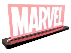 Luminária Geek Marvel - Base Acrílico Preto - LED Vermelho - MK Displays