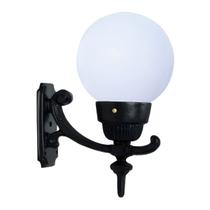 Luminária Globo Pequena 3 com Braço Externa/interna Alumínio 37cm Luminária Globo Pequena 3 com Braço Externa/interna Alumínio 37cm