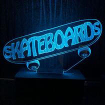 Luminária led 16 cores Skate Skateboard Decoração - Avelar Criações