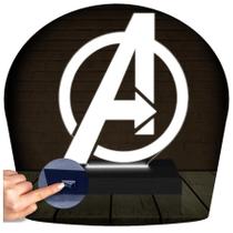 Luminária Led 3d Vingadores Avengers Marvel Abajur