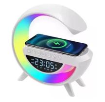 Luminária LED Carregador Indução Som RGB Relógio