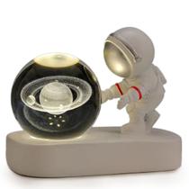 Luminária Led Cristal Mesa Criativo Enfeite Sala Decorativo Astronauta Esfera Abajur Escultura