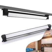 Luminária Led Difusa Linear P/trilho 30w Bivolt Preto Quente