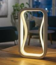 Luminária LED Moderna De Mesa Lampada Led Quarto Designer Fantástico 127v Branca