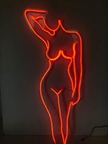 Luminária LED Placa neon silhueta feminina mulher - TTL Painéis