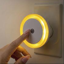 Luminária LED Suave Noturna Redonda Sensor Automático Bivolt Parede Quarto Corredor Banheiro Escada Luminária LED Suave Noturna Redonda Sensor Automático Bivolt Parede Quarto Corredor Banheiro Escada