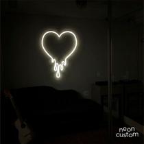 luminaria letreiro Neon Led Coração Derretido 100x75 luminoso decoração p/ selfie