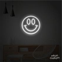 luminaria letreiro Neon Led Smile 30x30 luminoso decoração p/ selfie