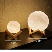 Luminária Lua Cheia 3D 10cm Decoração Aconchegante para Quarto Sala e Escritório