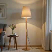 Luminária Luxo Chão Retrô Madeira Abajur de Piso Cúpula Tecido Pés em Madeira Casa Sala Quarto Estúdio Escritorio Decoração Moderna Elegante Bivolt