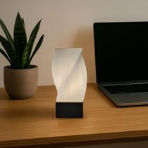 Luminaria Mesa Abajur Led Portátil LUA Luxo Luz de Cabiceira Abajures Decoracao Diversos Presente Quarto Geometrico