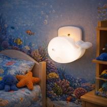 Luminária Noturna Baleia De LED Colorida Quarto Infantil Decoração 1W Bivolt Luz Suave Tomada Parede Luminária Noturna Baleia De LED Colorida Quarto Infantil Decoração 1W Bivolt Luz Suave Tomada Parede