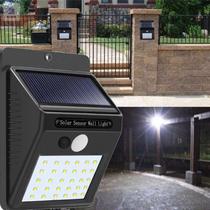 Luminária Solar 30 LEDs Com Sensor Presença À Prova D' Água Fotocélula Luminária Solar 30 LEDs Com Sensor Presença À Prova D' Água Fotocélula